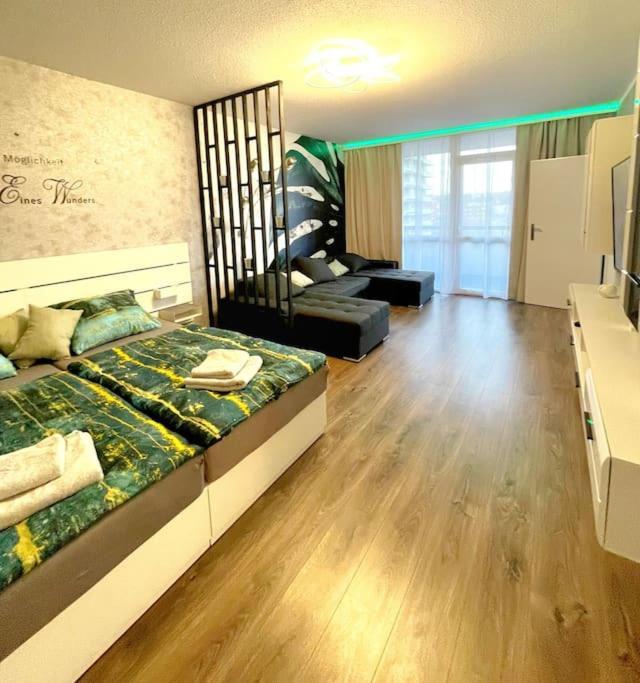Grosse 3-Zimmer Wohnung, Zentrale Lage. Mülheim an der Ruhr Exterior foto